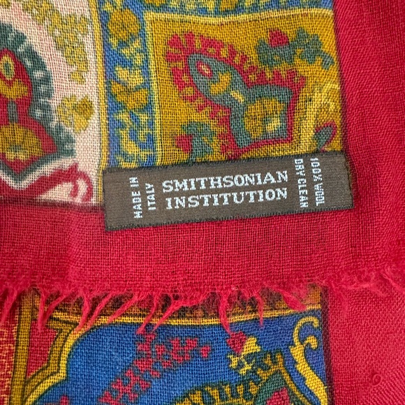 Smithsonian Institution Extra Large Fine Wool Square Scarf - Picture 8 of 11